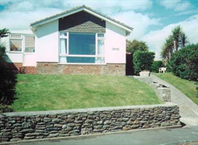 Seascape - Hope Cove luxury bungalow with sea views from lounge.