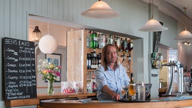 Riviera Café-Bar