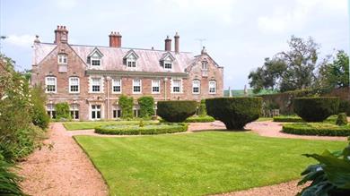 Langdon Court Hotel