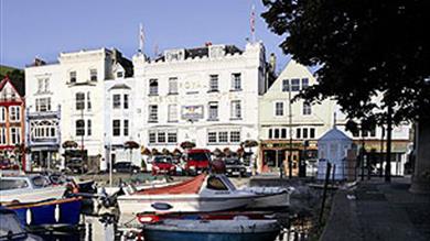Thumbnail for Royal Castle Hotel