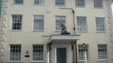 Golden Lion House