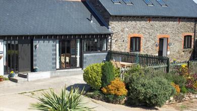 Traine Farm Cottages